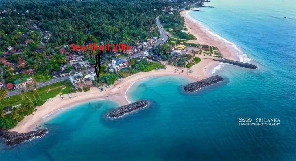 Sea Shell Villa Hikkaduwa 2 Separate Cabanas Ocean Front Villa Kültér fotó